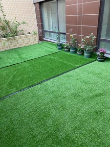 Gazon artificiel 50 mm, pelouse synthétique haute densité, tapis décoratif vert réaliste pour extérieur - Product Image 4