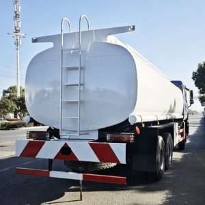 Camión Cisterna de Combustible Usado Barato, Camión Cisterna de Agua y Petróleo, Camiones Sino, Precio 25000L 3000 Galones 6x4 8x4 SINOTRUK HOWO - Product Image 5