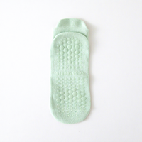 Chaussettes courtes tricotées en coton anti-bactériennes et antidérapantes pour le yoga, le sport, le fitness et le Pilates, sans coutures, pour femme, usage quotidien en intérieur, collection automne