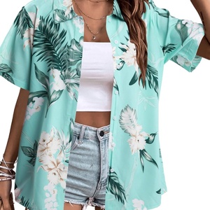 Camisa Hawaiana Vintage con Cuello, Estampado Floral Tropical, Suave y Fresca para Verano, Blusa con Cuello en V, Manga Corta, Botones Frontales y Logotipo - Product Image 5