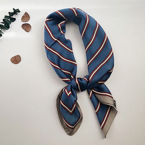 منخفضة موك مخصصة مطبوعة للنساء أزياء السيدات وشاح مربع وشاح الرأس وشاح الحرير - Product Image 3