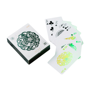 Cartes à jouer florales personnalisées, papier allemand à noyau noir, coins arrondis, protection de la vie privée, cartes de poker imperméables - Product Image 1