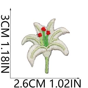 Parches Termoadhesivos Mini Bordados con Varios Tipos de Flores: Tulipán, Margarita, Hoja de Ginkgo, para Decoración de Ropa, Bolsos y Zapatos - Product Image 6