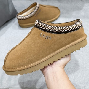 Stivali da Uomo Personalizzati UG Tasman in Vera Pelle di Montone e Lana Australiani, Pantofole da <span class=keywords><strong>Neve</strong></span> da <span class=keywords><strong>Donna</strong></span> - Product Image 1