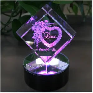 Mh-ft002 3D Engraving Clear Transparent Crystal Cube Led Crystal Gifts Paperweight For Lover