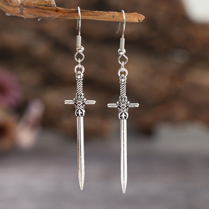 <span class=keywords><strong>Orecchini</strong></span> <span class=keywords><strong>Pendenti</strong></span> Gotici a Forma di Spada Lunga con Croce Color Argento per Uomo e <span class=keywords><strong>Donna</strong></span>, Gioielli Retrò di Moda per Halloween - Product Image 6