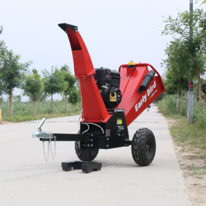 Trituradora de Ramas Forestales con Motor de Gasolina de 15 HP y Doble Cuchilla Rotatoria, Alquiler de la Mejor Trituradora Pequeña - Product Image 1