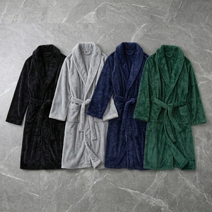 Accappatoio in flanella di lusso con cappuccio da uomo, morbido in pile, vestaglia da notte oversize personalizzabile, disponibile negli USA - Product Image 6
