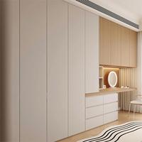 Armoire moderne de luxe à haute brillance, design pliable en contreplaqué avec porte en verre pour le rangement des vêtements dans les hôpitaux, les escaliers, comme meuble