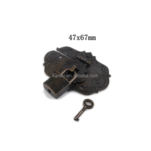 Verrou rétro <span class=keywords><strong>en</strong></span> laiton antique pour <span class=keywords><strong>coffre</strong></span> à bijoux boîte à vin boîtier <span class=keywords><strong>en</strong></span> <span class=keywords><strong>bois</strong></span> loquet <span class=keywords><strong>en</strong></span> métal fermoir avec <span class=keywords><strong>cadenas</strong></span> carré rectangulaire - Product Image 1