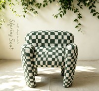 Fauteuil d'appoint moelleux à carreaux crème noir, canapé simple en peluche douce et romantique pour une décoration intérieure confortable