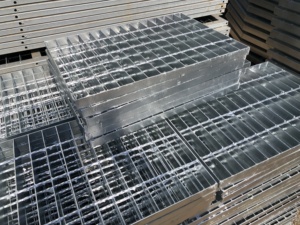 <span class=keywords><strong>ตะแกรง</strong></span><span class=keywords><strong>เหล็ก</strong></span>ชุบสังกะสีสำหรับทางเดินของรถแล่นมี<span class=keywords><strong>ขนาด</strong></span>กำหนดได้เอง - Product Image 5