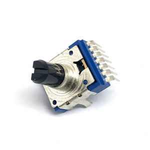 Potenciómetro de volumen estéreo de audio de 14 mm y 7 pines con eje D aislado, potenciómetro de 5 k - Product Image 3