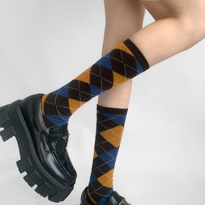 Style académie femmes couleur-bloc motif diamant Slouch chaussettes printemps automne Long Tube mollet longueur équipage tricoté - Product Image 3
