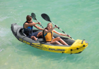 Kayak Intex 68307 K2 para Adultos Bote Inflable de Remo Rápido con Pala para Pesca en Lago Aterrizaje al Aire Libre Equipo Deportivo de PVC y Plástico