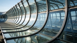Verre trempé courbé à faible émissivité - Verre de sécurité pour rampes architecturales et balustrades de véranda - Product Image 6