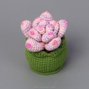 Plante succulente artificielle miniature verte faite à la main au crochet pour la décoration de voiture, de bureau ou comme gadget, idéale pour la Fête des Pères et Halloween - Product Image 2