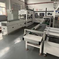 Machine d'emballage automatique pour le conditionnement de revêtements de sol en vinyle et la scellage à chaud