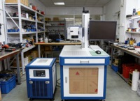 Machine de marquage laser UV industrielle avec prise en charge DXF/AI/DST, compatible CNC, haute précision pour métaux et matériaux à haute température