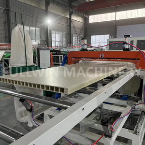 UPVC <span class=keywords><strong>PVC</strong></span> WPC gỗ nội thất Bảng Cửa Sổ Khung hồ sơ làm máy đùn dây chuyền sản xuất thiết bị đùn - Product Image 1