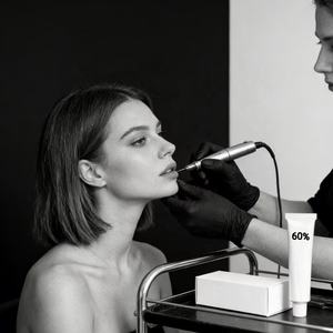 Venta al por Mayor <span class=keywords><strong>de</strong></span> Productos Nuevos: Crema Anestésica para Tatuajes al 60%, Tinte para <span class=keywords><strong>Labios</strong></span>, Esenciales para Maquillaje Permanente - Product Image 2