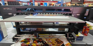 Nueva Impresora de Inyección de Tinta de Formato Grande de 1.9m, Impresora Híbrida UV de Rollo a Rollo y Plana para Publicidad, para KTB, PVC, Vinilo, Pancartas, etc. - Product Image 2
