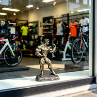 Vente en gros de sculptures modernes en résine de musculation, statue d'art pour salle de fitness, trophée, figurine, décoration de bureau intérieure
