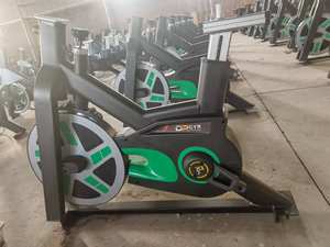 <span class=keywords><strong>Bicicleta</strong></span> <span class=keywords><strong>de</strong></span> spinning magnética comercial |   Volante <span class=keywords><strong>de</strong></span> Inercia <span class=keywords><strong>de</strong></span> 15 kg |   <span class=keywords><strong>Bicicleta</strong></span> <span class=keywords><strong>de</strong></span> Ciclismo Estática Ajustable para Interiores |   Equipo <span class=keywords><strong>de</strong></span> Gimnasio - Product Image 4