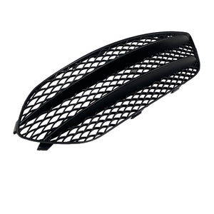 Modificación de la rejilla de ventilación Air Blade para Mercedes-Benz ClA-Class C117, compatible con ClA200 220 45 AMG 2013-2015, inserto de malla para el parachoques delantero. - Product Image 5