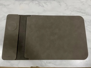 20-Năm Nhà Máy Da 4-Trong-1 Máy Tính Xách Tay Tay Áo Với Qi 15W Không Dây Sạc Điện Thoại Earbuds Từ Không Thấm Nước Máy Tính Bảng Túi Trường Hợp - Product Image 6