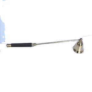 Vente chaude en laiton poli bougie éteignoir avec poignée en résine accessoires de bougie en métal bougie éteignoir finition polie décor à la maison - Product Image 1