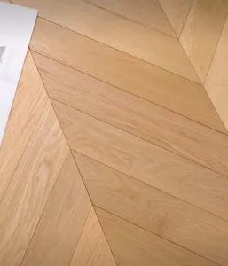 Prezzo di fabbrica cinese moderno elegante pavimento in legno soggiorno pavimento in legno di quercia pavimenti in legno strati