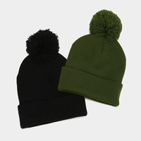 Bonnet tricoté uni avec revers, pompon et broderie personnalisée pour le ski, les activités de plein air et les voyages