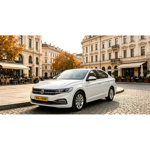 Sedán <span class=keywords><strong>Bora</strong></span> de Cuatro Puertas Usado y Práctico, Vehículo Económico de Gasolina Ofrecido por la Empresa Volkswagen - Product Image 1