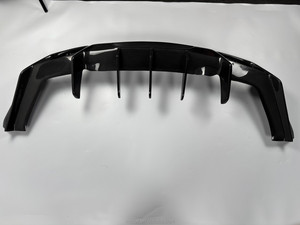Parachoques de coche de fibra de carbono de alta calidad adecuado para <span class=keywords><strong>Mercedes</strong></span> Benz <span class=keywords><strong>AMG</strong></span> GT <span class=keywords><strong>GTC</strong></span> GTS difusor de parachoques trasero de fibra de carbono - Product Image 5
