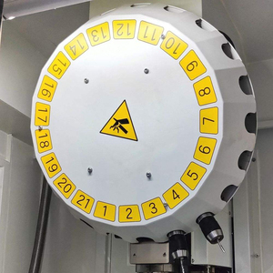 Centre d'usinage vertical CNC 3 axes haute précision <span class=keywords><strong>XYZ</strong></span> G-700 adapté aux petites pièces avec contrôleur Fanuc BT-30 - Product Image 2