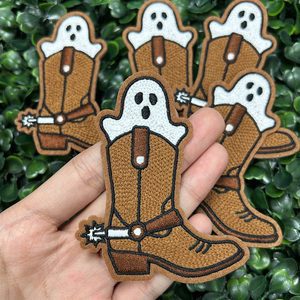 Patch brodé personnalisé en feutre, motif <span class=keywords><strong>Ghost</strong></span> Cowboy Boot, 3,1 pouces, thème Halloween Western effrayant, pour chapeau et casquette, thermocollant ou à coudre, usine OEM - Product Image 1