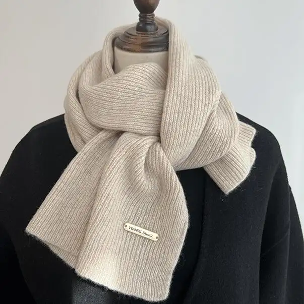 Изготовленный на заказ металлический логотип женский зимний короткий вырез теплый однотонный вязаный шерстяной шарф с этикеткой