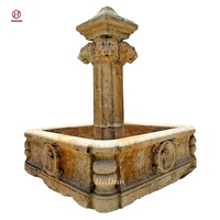 Fuente de Mármol Blanco Cuadrada de Tamaño Personalizable con Estatua de Cabeza de León de Bronce