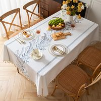 Nappe florale en coton et lin 140x200cm, anti-plis, avec pompons, lavable, pour salle à manger et maison