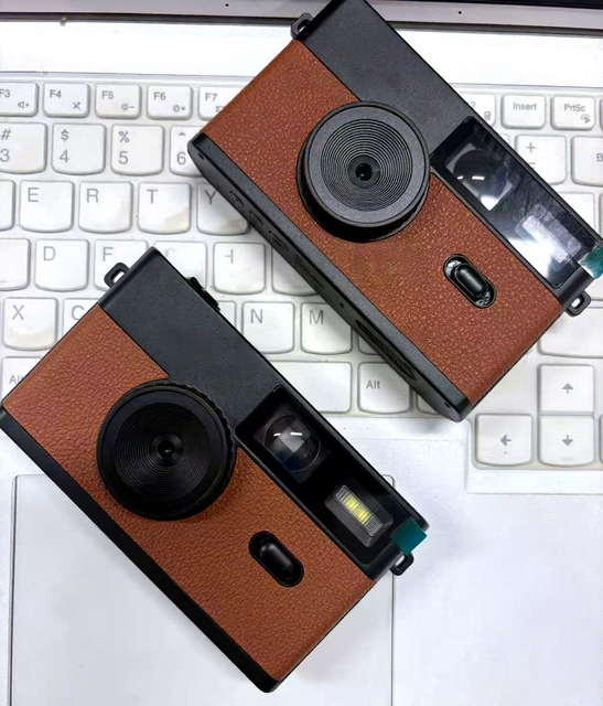 2025 New Design Retro Compact Digital Camera Screen Free 8MP Built-in Flash Orange Decor Vintage