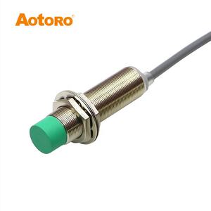 TRD18-14DP誘導近接センサー<span class=keywords><strong>PNP</strong></span>出力非接触式トリガー産業オートメーションアセンブリライン検出 - Product Image 2