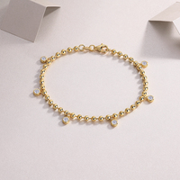 Bracelet en perles de moissanite en argent sterling 925 avec 6 breloques serties clos, bijoux quotidiens pour femme