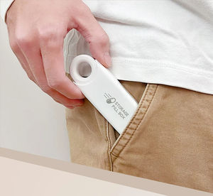 Wholesale Mini Portable <b>Pills</b> Organizer Weekly Tablet <b>Holder</b> <b>Pill</b> Box Pillbox Dispenser 3 Grids Dispensing Storage Boxes for - Product Image 5