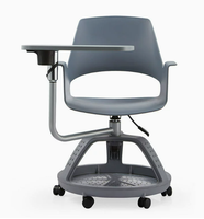 Chaise d'entraînement scolaire en plastique réglable en hauteur avec tablette intégrée, siège rembourré, base de rangement et roulettes pour salles de classe universitaires intelligentes