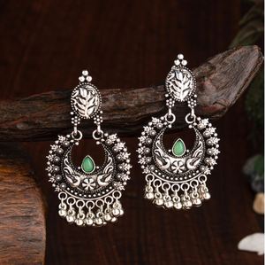 Oeuvre conçue en forme de Chand Bali plaqué argent oxydé avec produit en vrac de boucle d'oreille Jhumka antique - Product Image 4