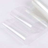 Ruban adhésif PET ultra-fin à haute adhérence, résistance au retrait ≥1000g/25mm, adapté à la fixation des matériaux et à la protection des surfaces.