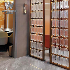 <span class=keywords><strong>Paravent</strong></span> en verre artistique découpé au laser en acier inoxydable 304 <span class=keywords><strong>de</strong></span> luxe moderne personnalisé pour hôtels, villas, restaurants, salons - Product Image 1
