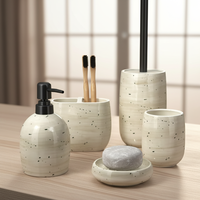 Ensemble d'accessoires de salle de bain écologiques en céramique gris clair, 5 pièces, distributeur de savon à pompe en bois d'acacia, porte-brosse de toilette