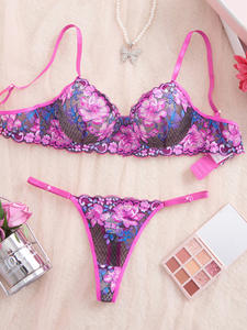 Conjunto de Lencería Femenina de 2 Piezas, Brasier y Tanga de Encaje Floral, Lencería Sexy Transparente para Mujer - Product Image 3